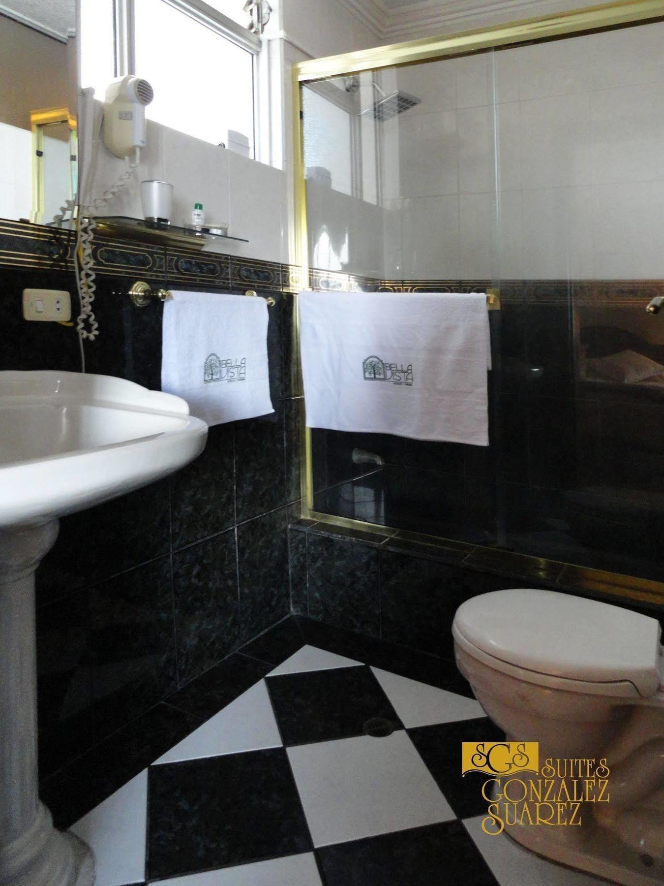 Hotel Suites Gonzalez Suarez Кито Экстерьер фото